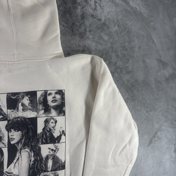 Taylor Swift The Eras Tour Hoodie Sweatshirt Womens Large Cream Pullover Thick - Picture 11 of 16